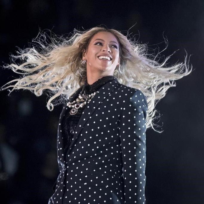 Beyoncé shines bright among Hollywood stars during Renaissance concert tour stop in Los Angeles
